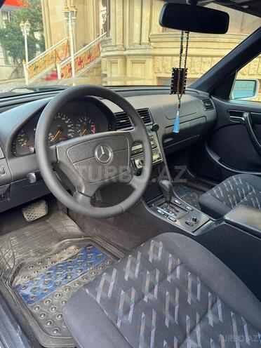 Mercedes C 200 2000, 236,846 km - 2.0 l - Bakı