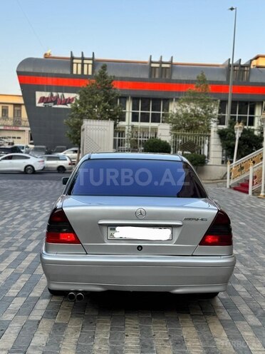 Mercedes C 200 2000, 236,846 km - 2.0 l - Bakı