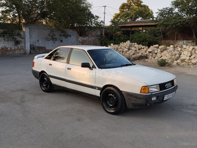 Audi 80 1987, 220,000 km - 1.8 l - Sumqayıt