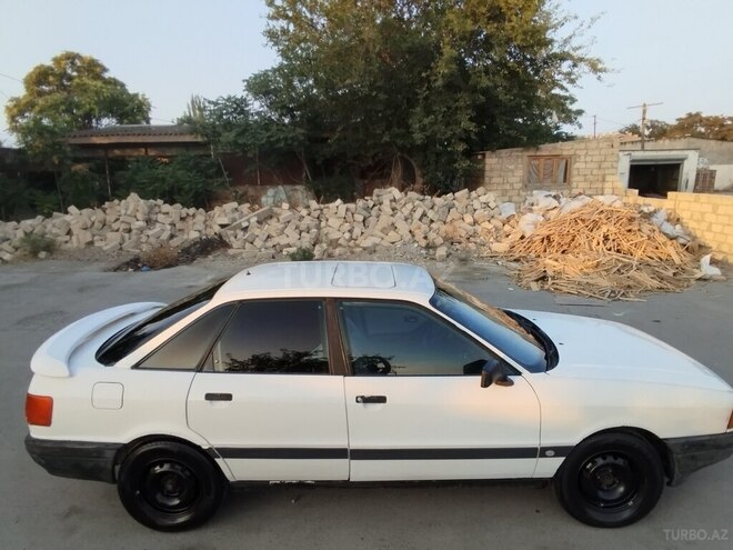 Audi 80 1987, 220,000 km - 1.8 l - Sumqayıt