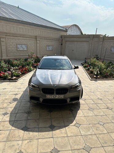 BMW 528 2015, 233,000 km - 2.0 l - Qazax