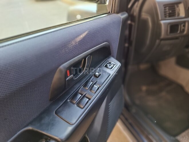 Mitsubishi Pajero io 2001, 215,423 km - 1.8 л - Bakı