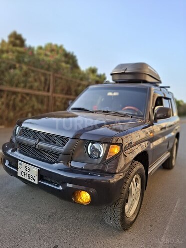 Mitsubishi Pajero io 2001, 215,423 km - 1.8 л - Bakı