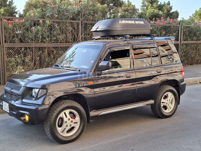 Mitsubishi Pajero io 2001, 215,423 km - 1.8 л - Bakı
