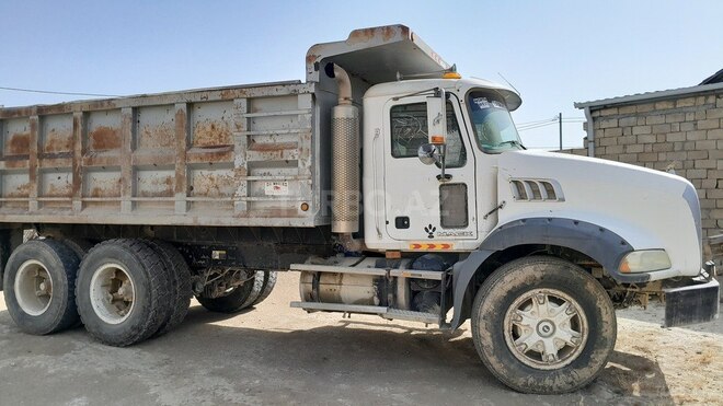 Mack  2009, 205,291 km - 12.0 l - Bakı
