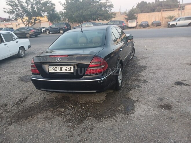 Mercedes E 270 2005, 390,000 km - 2.7 l - Bakı