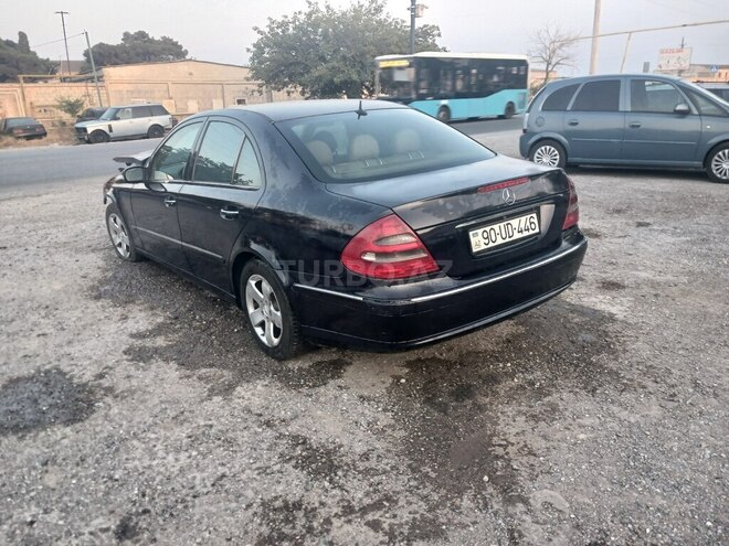 Mercedes E 270 2005, 390,000 km - 2.7 l - Bakı
