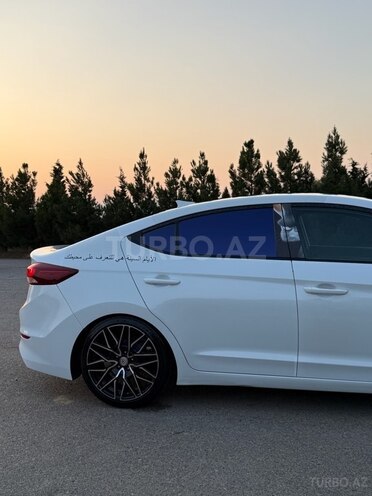 Hyundai Elantra 2016, 243,011 km - 2.0 л - Bakı