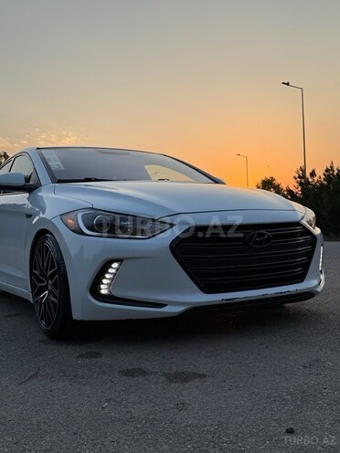 Hyundai Elantra 2016, 243,011 km - 2.0 л - Bakı