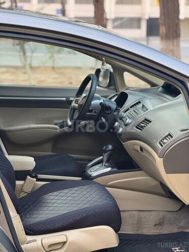 Honda Civic 2006, 273,000 km - 1.3 l - Sumqayıt