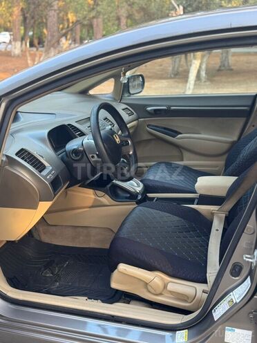 Honda Civic 2006, 273,000 km - 1.3 l - Sumqayıt