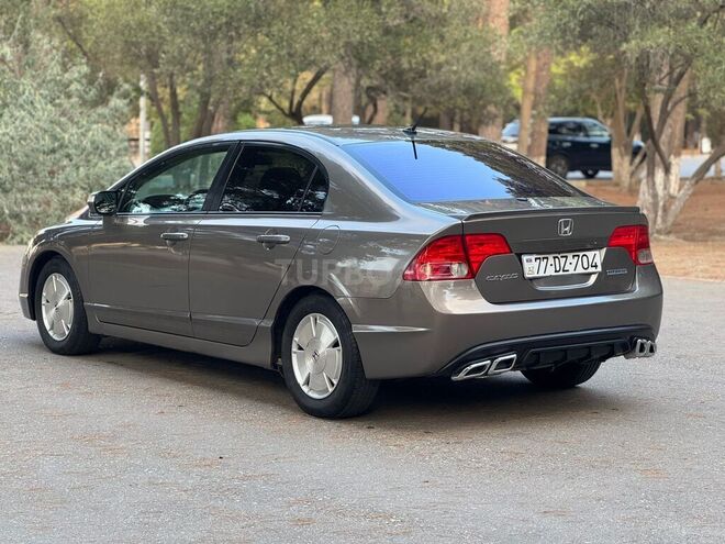 Honda Civic 2006, 273,000 km - 1.3 l - Sumqayıt