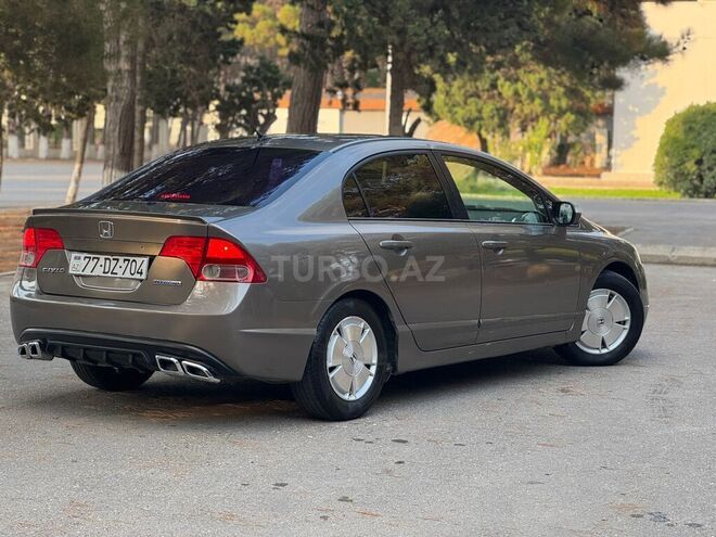 Honda Civic 2006, 273,000 km - 1.3 l - Sumqayıt
