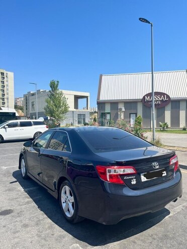 Toyota Camry 2014, 201,170 km - 2.5 л - Bakı