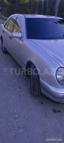 Mercedes E 200 1995, 389,000 km - 2.0 l - Bakı