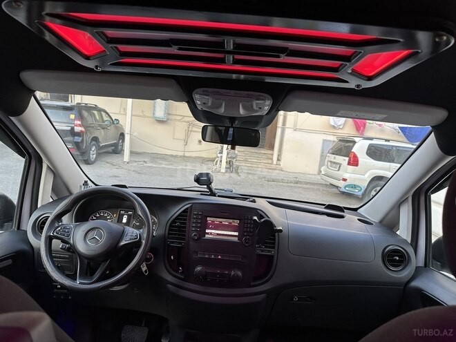 Mercedes Vito 114 2017, 179,500 km - 2.2 л - Bakı