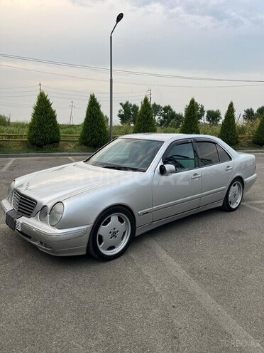 Mercedes E 240 1999, 197,000 km - 2.4 l - Ağcabədi