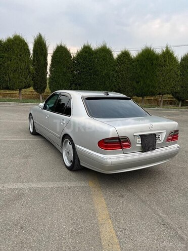 Mercedes E 240 1999, 197,000 km - 2.4 l - Ağcabədi