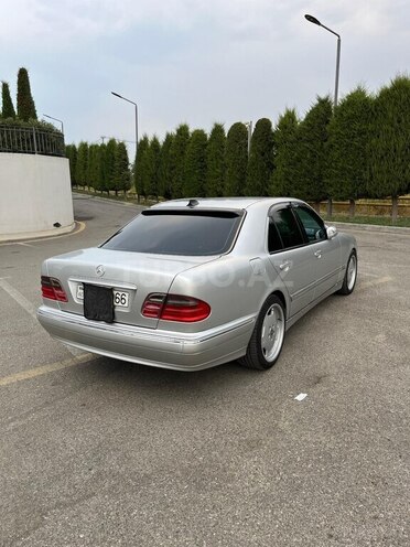 Mercedes E 240 1999, 197,000 km - 2.4 l - Ağcabədi