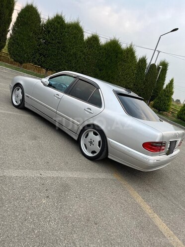 Mercedes E 240 1999, 197,000 km - 2.4 l - Ağcabədi