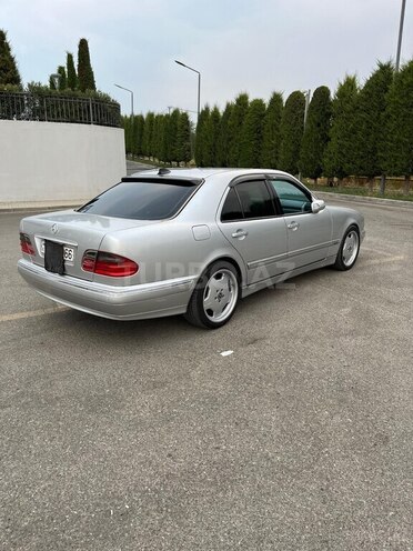 Mercedes E 240 1999, 197,000 km - 2.4 l - Ağcabədi