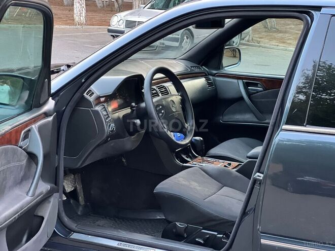 Mercedes E 220 d 1999, 356,000 km - 2.2 l - Sumqayıt
