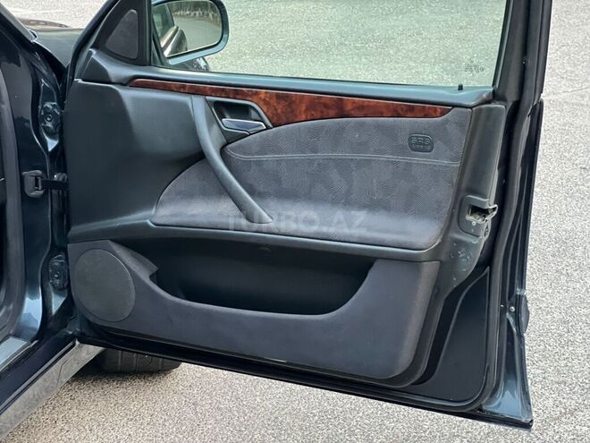 Mercedes E 220 d 1999, 356,000 km - 2.2 l - Sumqayıt