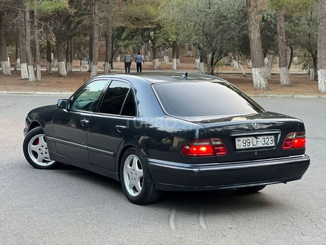Mercedes E 220 d 1999, 356,000 km - 2.2 l - Sumqayıt
