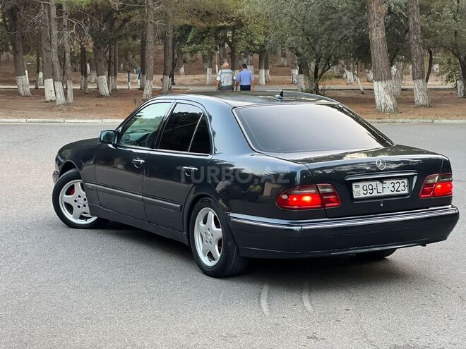 Mercedes E 220 d 1999, 356,000 km - 2.2 l - Sumqayıt