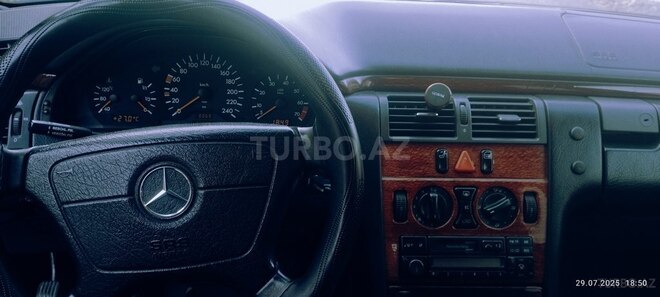 Mercedes E 200 1995, 389,000 km - 2.0 l - Bakı