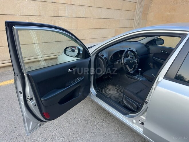 Hyundai i30 2009, 285,000 km - 1.6 l - Bakı