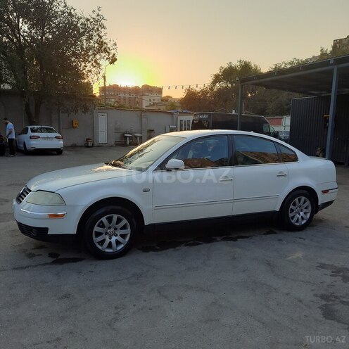 Volkswagen Passat 2003, 252,000 km - 1.8 l - Bakı