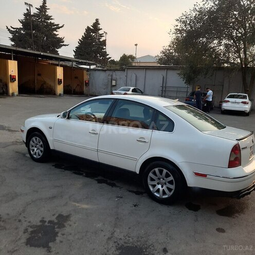 Volkswagen Passat 2003, 252,000 km - 1.8 l - Bakı