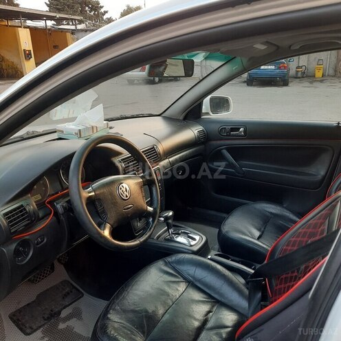 Volkswagen Passat 2003, 252,000 km - 1.8 l - Bakı