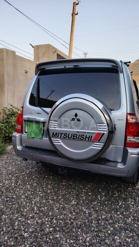 Mitsubishi Pajero 2006, 260,000 km - 3.2 л - Bakı