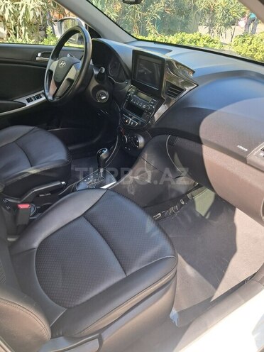 Hyundai Accent 2016, 73,000 km - 1.4 l - Bakı