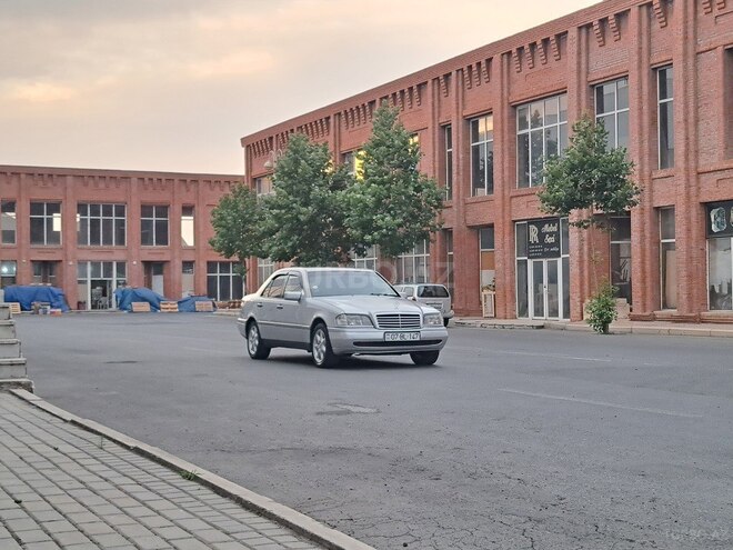 Mercedes C 200 1994, 428,119 km - 2.0 л - Gəncə