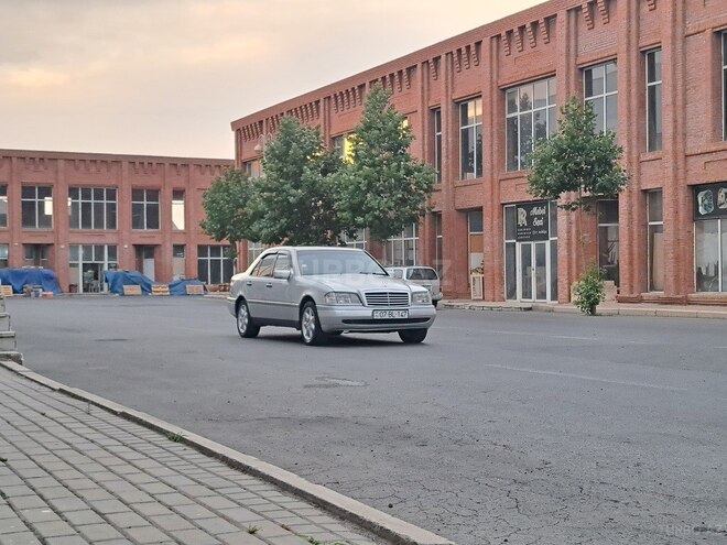 Mercedes C 200 1994, 428,119 km - 2.0 л - Gəncə