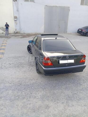 Mercedes C 220 1995, 201,245 km - 2.2 l - Bakı