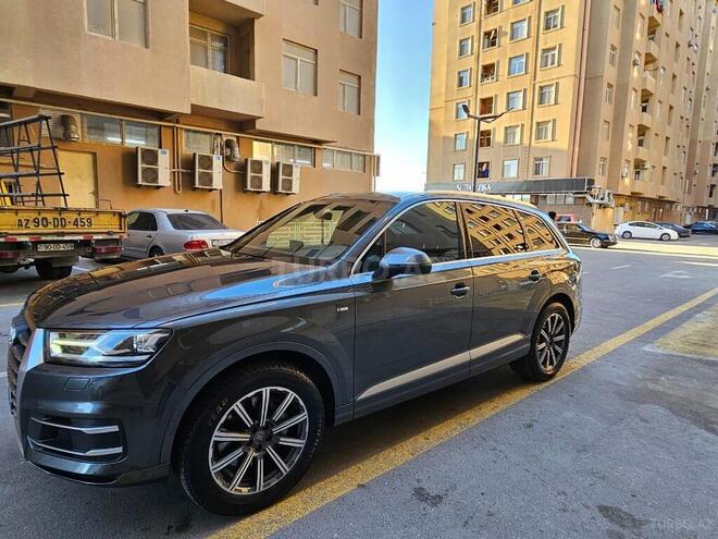 Audi Q7 2016, 130,000 km - 3.0 l - Bakı