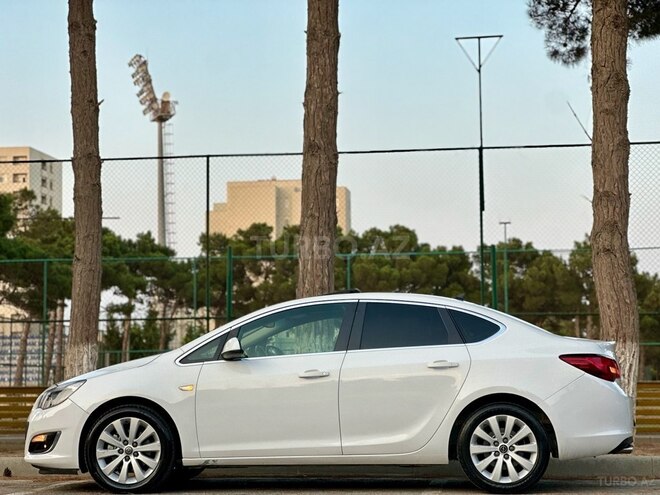 Opel Astra 2015, 185,000 km - 1.6 l - Bakı