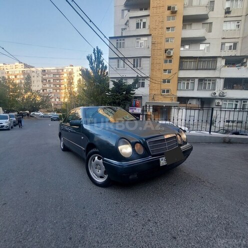 Mercedes E 220 d 1998, 345,000 km - 2.2 l - Bakı