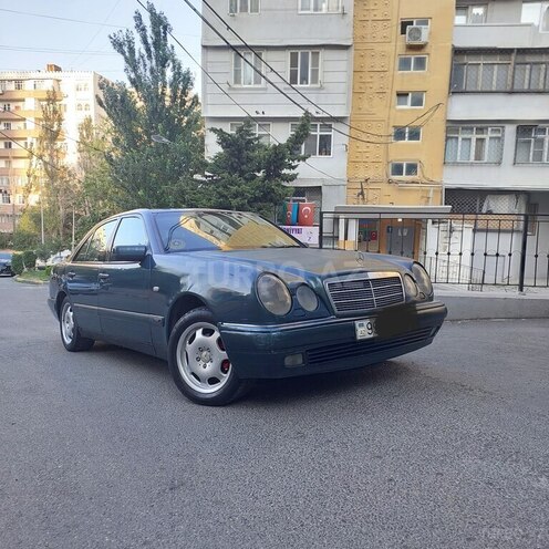 Mercedes E 220 d 1998, 345,000 km - 2.2 l - Bakı