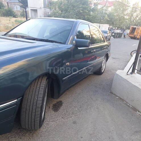 Mercedes E 220 d 1998, 345,000 km - 2.2 l - Bakı