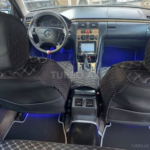 Mercedes E 220 d 1998, 345,000 km - 2.2 l - Bakı