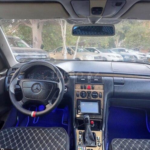 Mercedes E 220 d 1998, 345,000 km - 2.2 l - Bakı