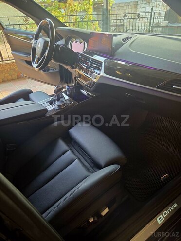 BMW 530e 2019, 93,904 km - 2.0 l - Ağsu