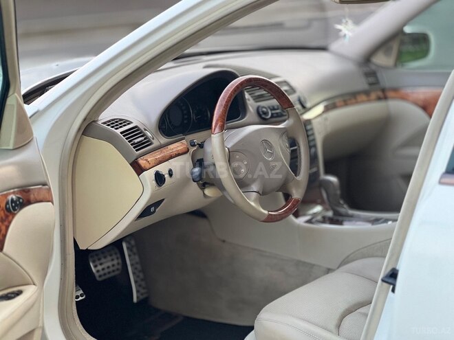 Mercedes E 240 2004, 270,000 km - 2.6 l - Sumqayıt