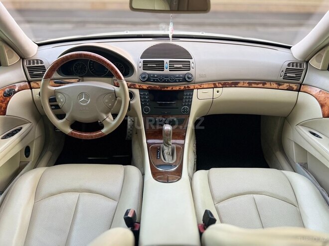 Mercedes E 240 2004, 270,000 km - 2.6 l - Sumqayıt