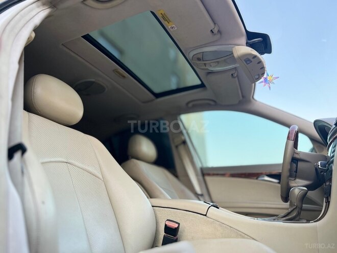 Mercedes E 240 2004, 270,000 km - 2.6 l - Sumqayıt